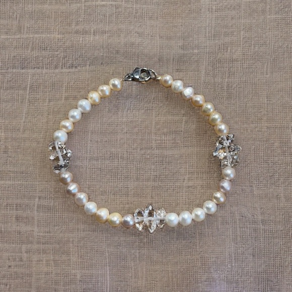 Hand Made Diamond Freshwater Pearl Bracelet - Picture 3 of 7